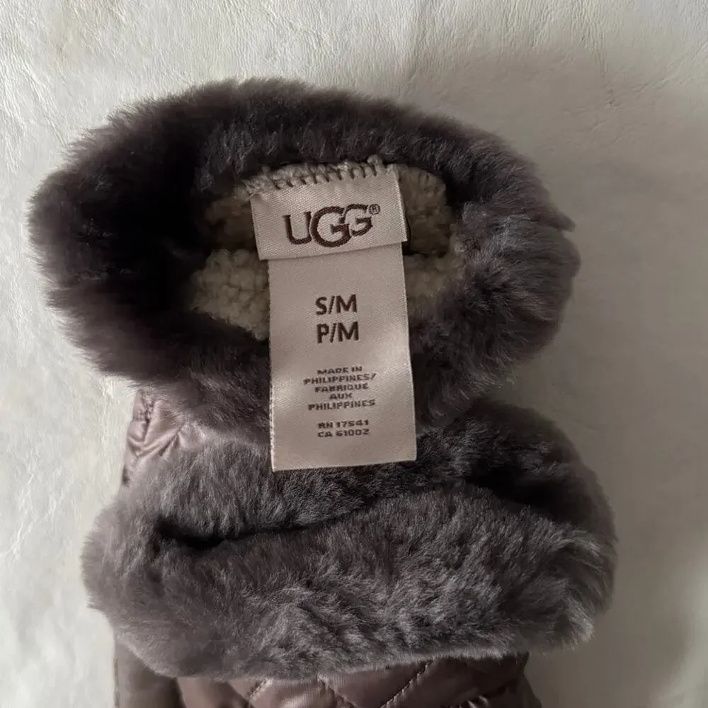 New UGG® Shearling-Trim Touchscreen Quilted Gloves Stormy Grey Women's Size S/M0
